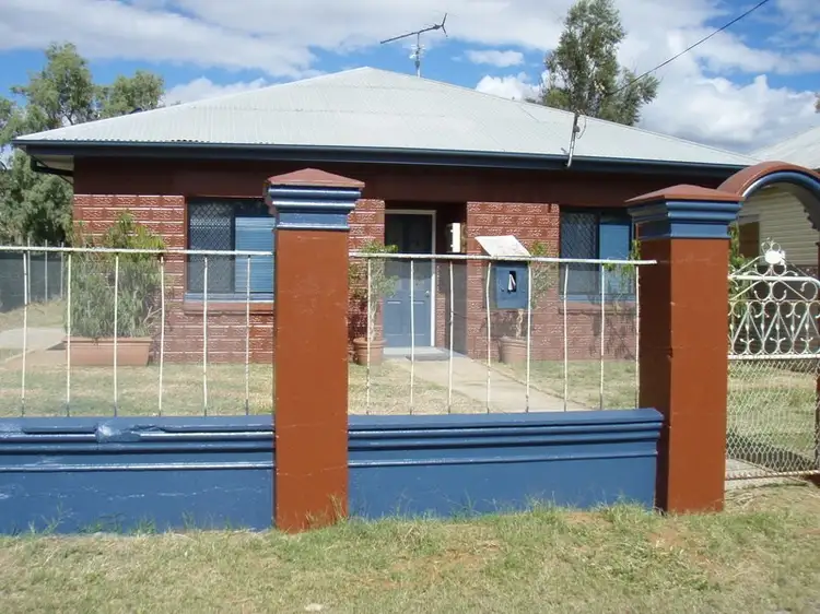 92 Edward Street, Charleville QLD 4470