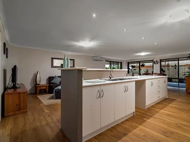 12 Derna Parade, Wandina WA 6530