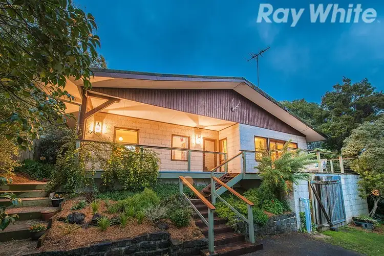 10 Pleasant Road, Ferntree Gully VIC 3156
