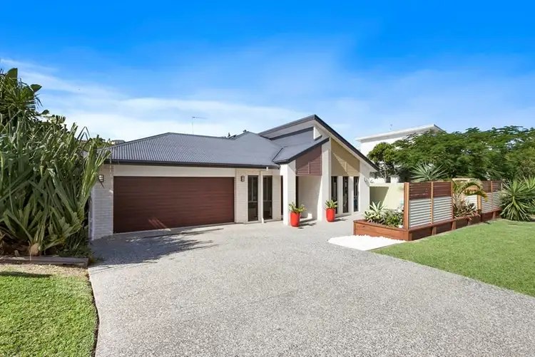 8 Tolkien Place, Coolum Beach QLD 4573