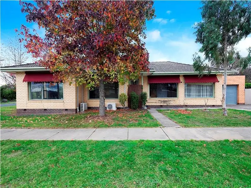 Main view of Homely house listing, 31 Browns Parade, Wendouree VIC 3355