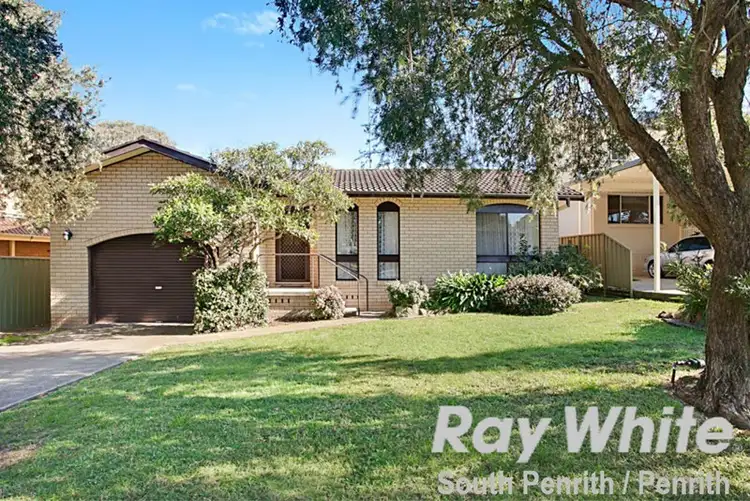 7 Lowanna Drive, South Penrith NSW 2750