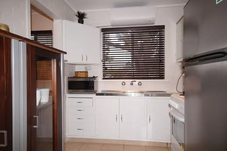 Fourth view of Homely apartment listing, 4/9 Warley Avenue, Cowes VIC 3922