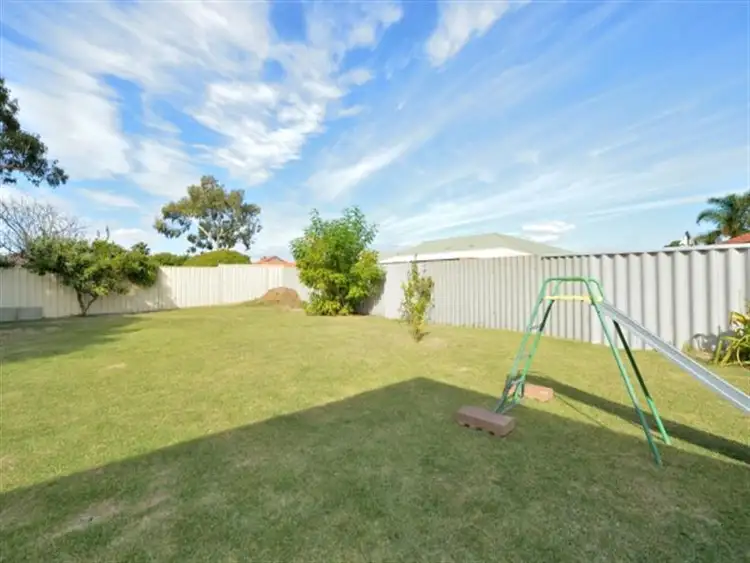 15 Cederdale Way, Safety Bay WA 6169