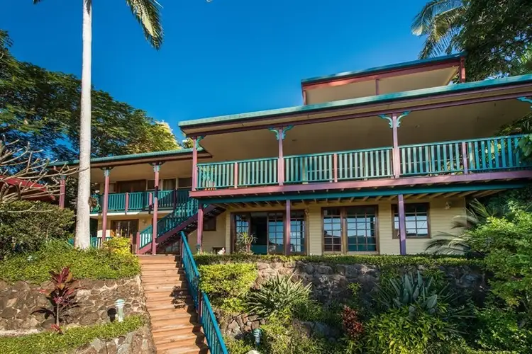 30 Mount Street, Burleigh Heads QLD 4220
