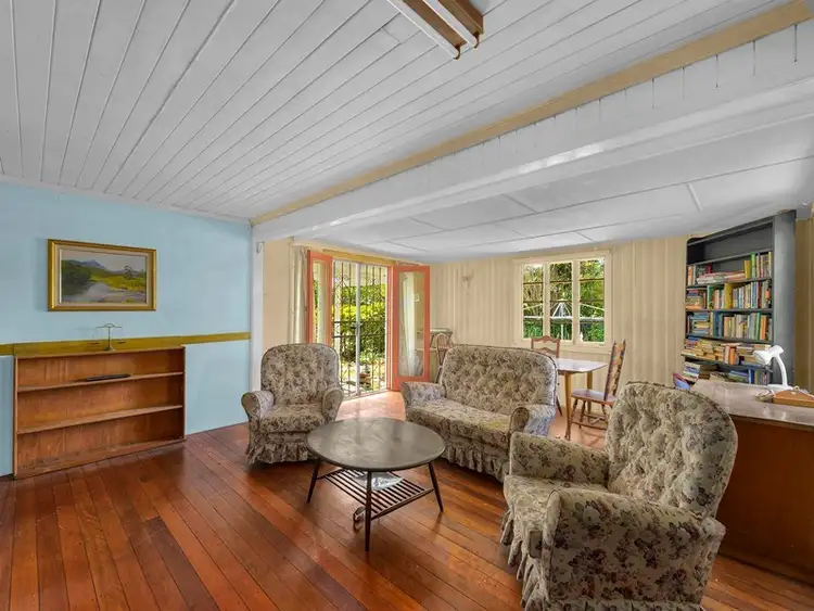 22 Burn Street, Camp Hill QLD 4152