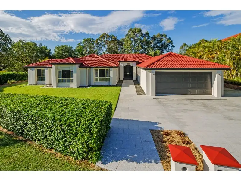 Main view of Homely house listing, 8 Newbury Place, Carindale QLD 4152