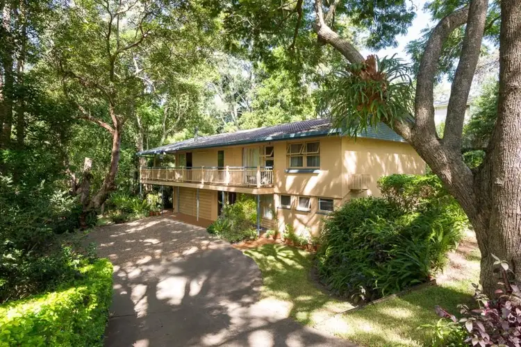 19 Tristania Road, Chapel Hill QLD 4069