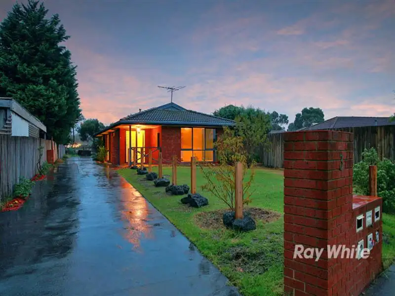 Main view of Homely unit listing, 1/3 Lachlan Close, Cranbourne North VIC 3977