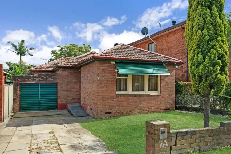 7A Dunkirk Avenue, Kingsgrove NSW 2208