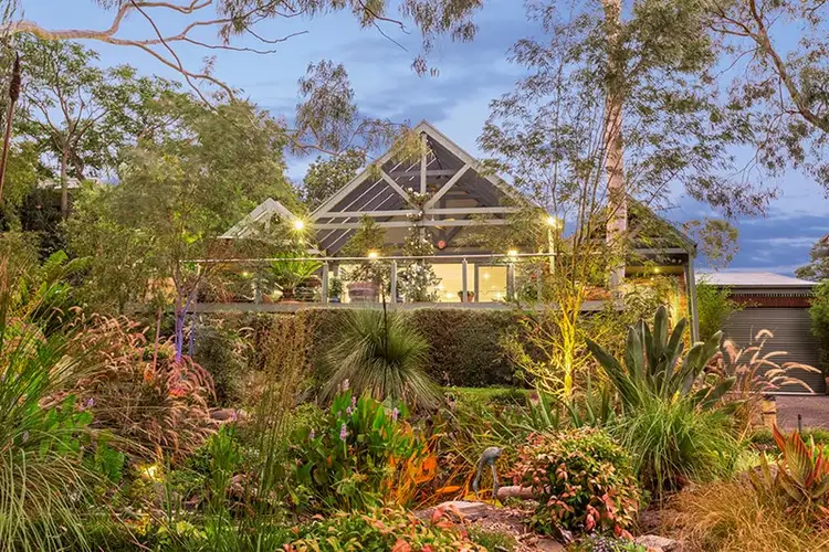 15 Dellas Avenue, Templestowe VIC 3106