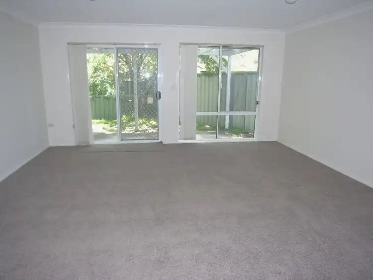 Third view of Homely villa listing, 1/29-31 Keren Avenue, Berkeley Vale NSW 2261