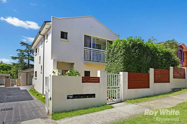 1/2B Hymen Street, Peakhurst NSW 2210