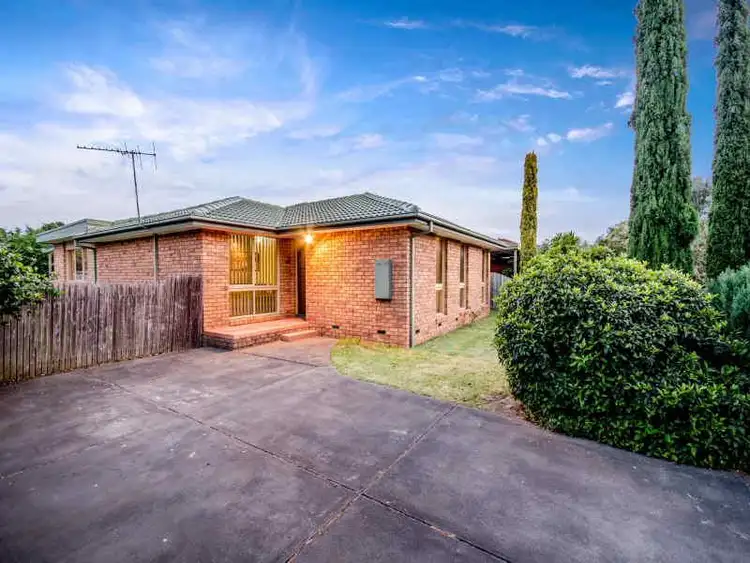 62 Dunsterville Crescent, Frankston VIC 3199
