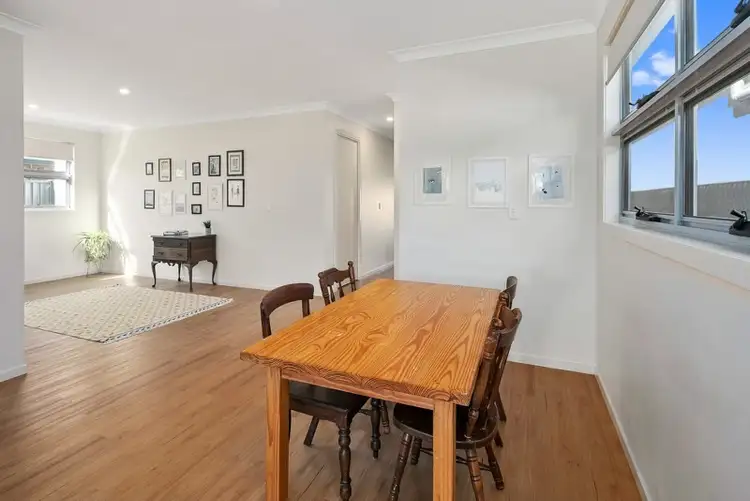 Sixth view of Homely house listing, 8a Angela Crescent, Cleveland QLD 4163