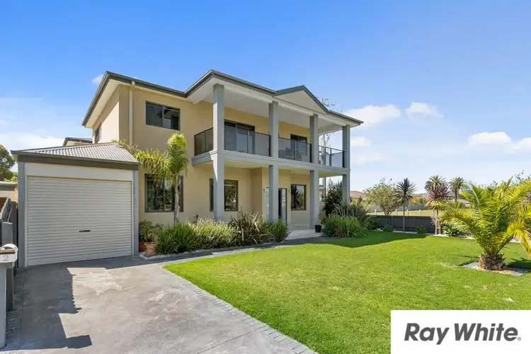 2 Seaview Avenue, Safety Beach VIC 3936