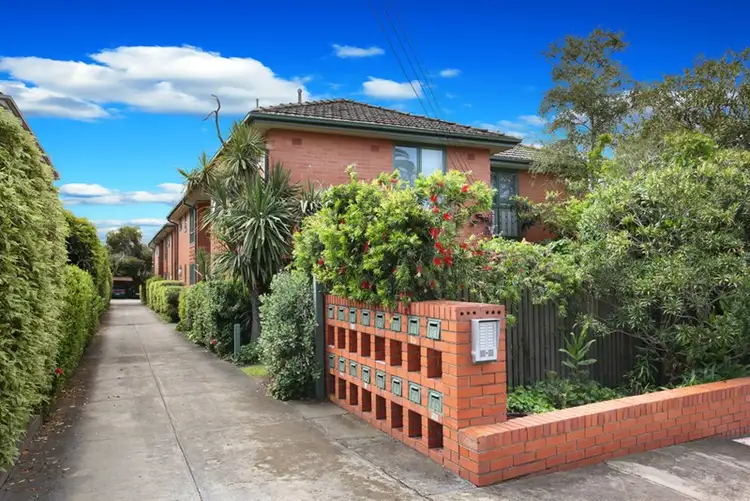 16/8 Wahroongaa Crescent, Murrumbeena VIC 3163