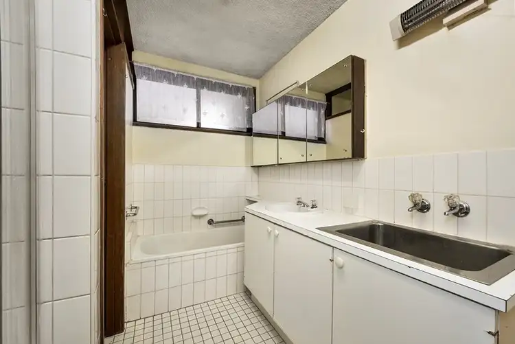 Fifth view of Homely apartment listing, 2/9-13 Ashted Road, Box Hill VIC 3128