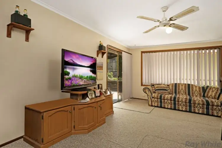 Second view of Homely house listing, 10 Breton Close, Tenambit NSW 2323