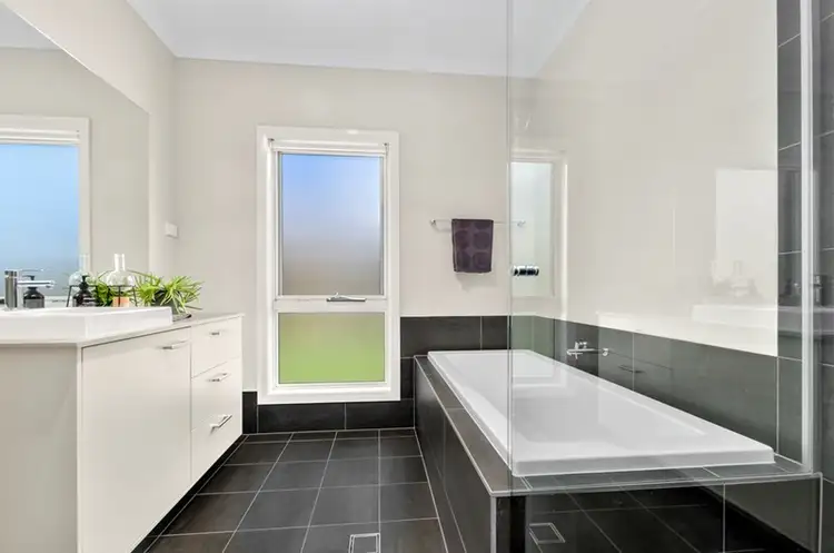 Fifth view of Homely house listing, 46 MacKellar Circuit, Mittagong NSW 2575