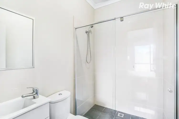 Seventh view of Homely other listing, 1/4 Lima Place, Pakenham VIC 3810
