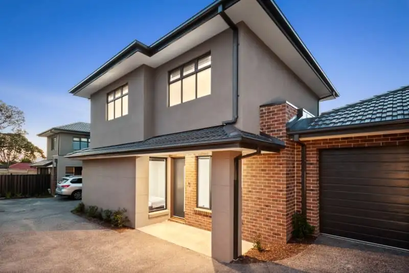 Main view of Homely townhouse listing, 2/18 Biscayne Drive, Mount Waverley VIC 3149