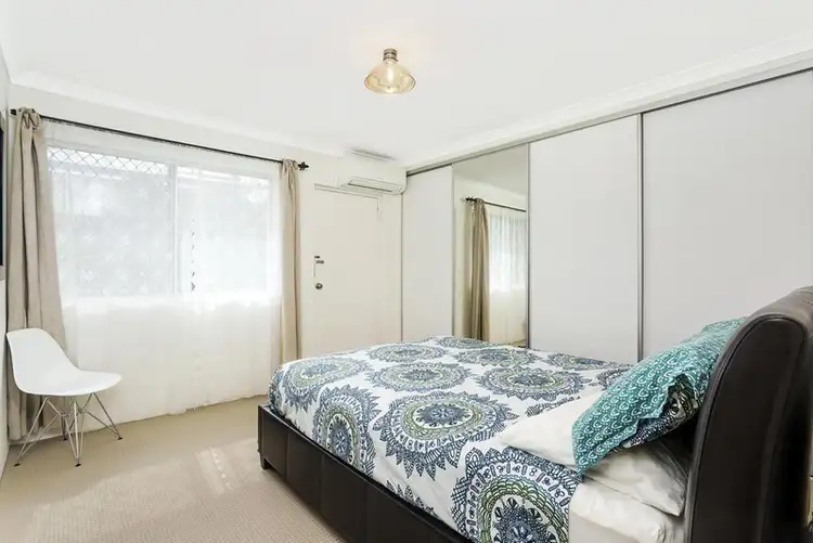 Seventh view of Homely unit listing, 4/19 Leigh Street, Coorparoo QLD 4151