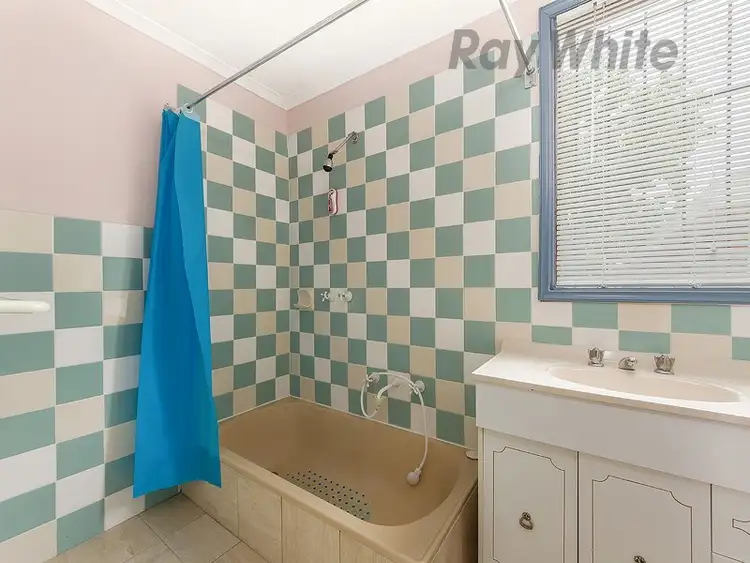 Seventh view of Homely house listing, 10 Washington Street, St Albans VIC 3021