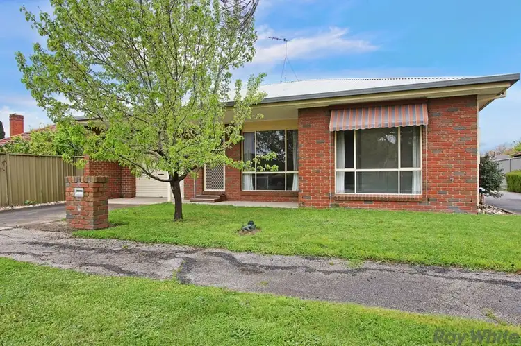 7 Riverview Road, Benalla VIC 3672