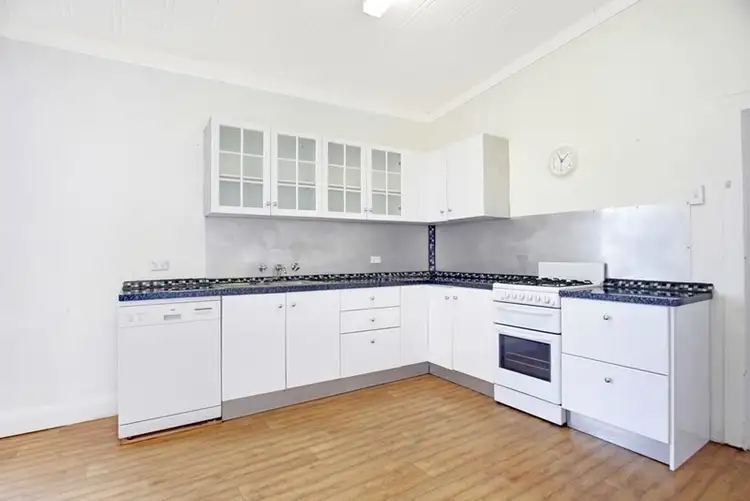 Seventh view of Homely house listing, 16 Lansdowne Street, Goulburn NSW 2580