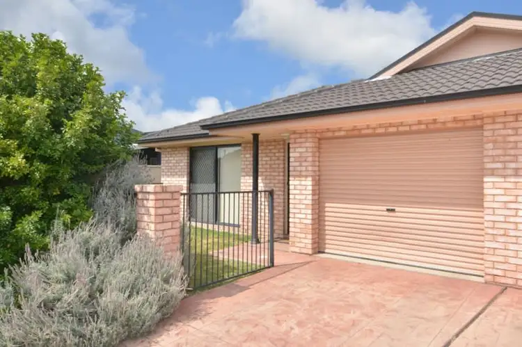 1/7A Hickey Street, Cessnock NSW 2325