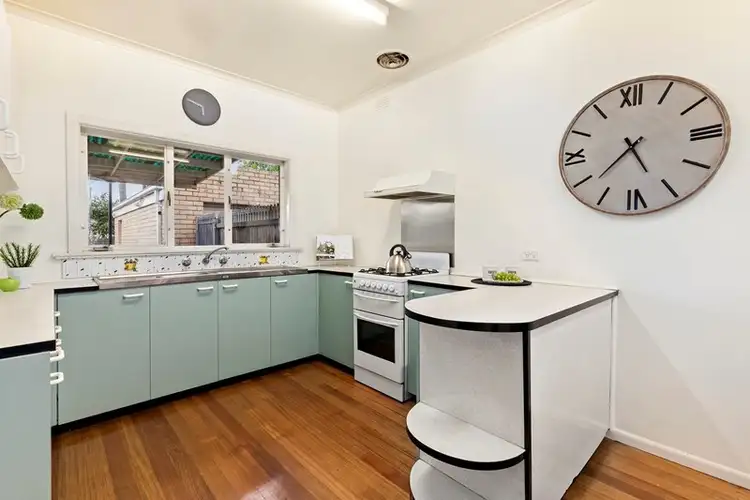 Fourth view of Homely house listing, 1 Rhonda Court, Moorabbin VIC 3189