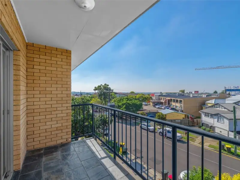 Main view of Homely apartment listing, 8/106 Bayview Terrace, Clayfield QLD 4011