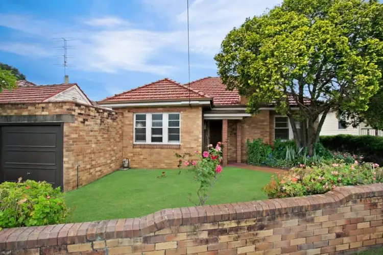 169 New England Highway, Rutherford NSW 2320