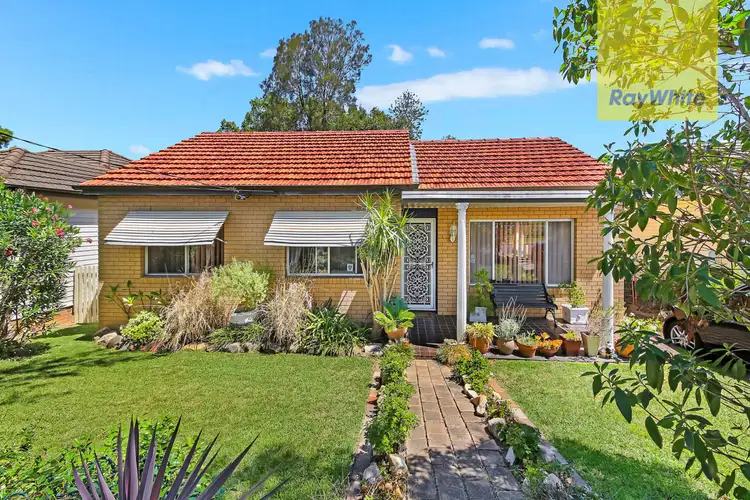 4 Paul Crescent, South Wentworthville NSW 2145