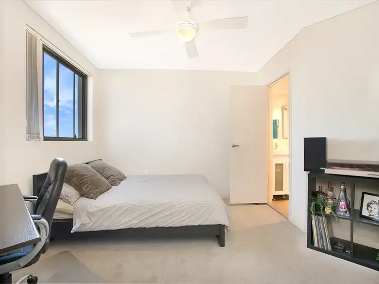 Fifth view of Homely unit listing, 33/10-18 Robertson Street, Sutherland NSW 2232
