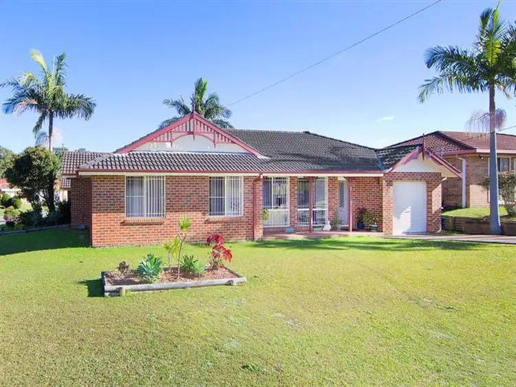 21 Sir Joseph Banks Drive, Bateau Bay NSW 2261