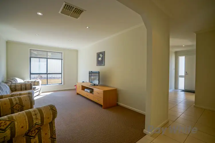 Seventh view of Homely house listing, 2 Finlay Court, Moonta Bay SA 5558