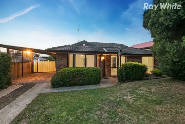 63 Allora Avenue, Ferntree Gully VIC 3156