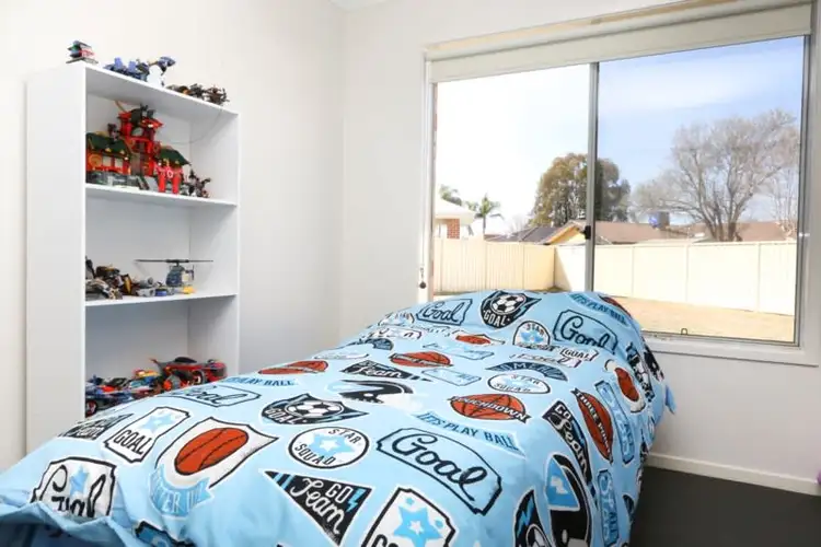 Sixth view of Homely house listing, 4 Harrison Place, Griffith NSW 2680