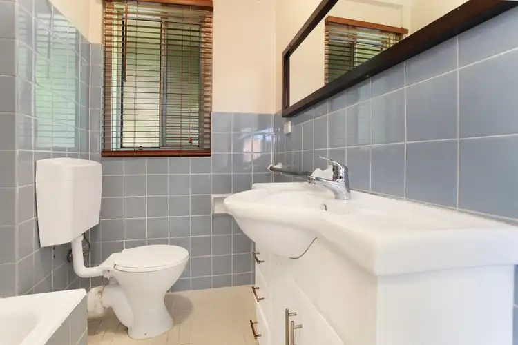 Fifth view of Homely unit listing, 4/5 Kelvin Road, Coniston NSW 2500