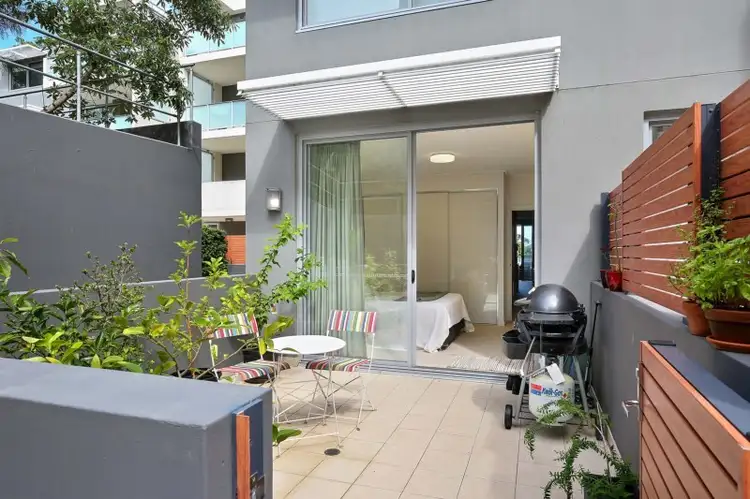 2204/1-8 Nield Avenue, Greenwich NSW 2065