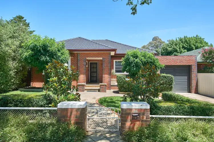 32 Trevor Street, Turvey Park NSW 2650