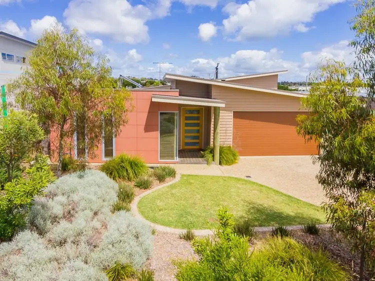 8 Sanctuary Drive, Cowes VIC 3922