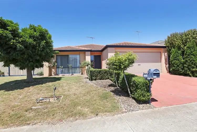 35 Greenleaf Drive, Lara VIC 3212