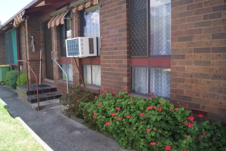 Second view of Homely unit listing, 2/405 Griffith Road, Lavington NSW 2641