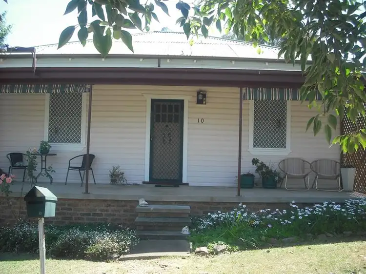 10 Poole Street, Werris Creek NSW 2341