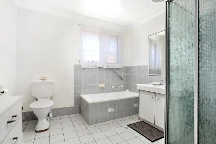 Fourth view of Homely unit listing, 2/35 Griffiths Street, Oak Flats NSW 2529