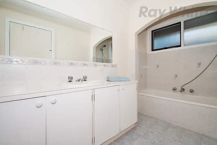 Sixth view of Homely house listing, 2 ANNIE Court, Croydon VIC 3136
