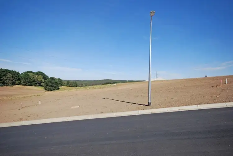 19 (Lot 49) Holmsgarth Court, Brown Hill VIC 3350